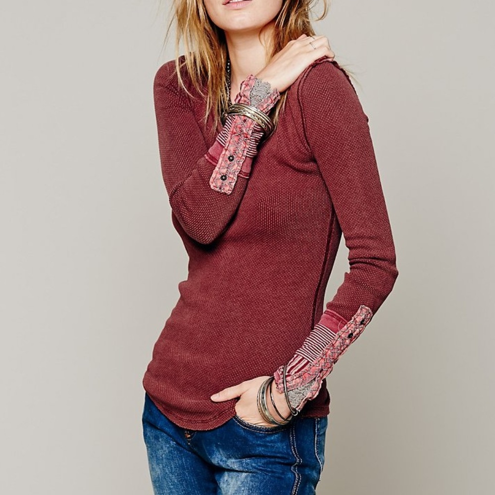 ❌SOLD ❌Free People Mulberry Red Kyoto Cuff Thermal - Picture 1 of 4